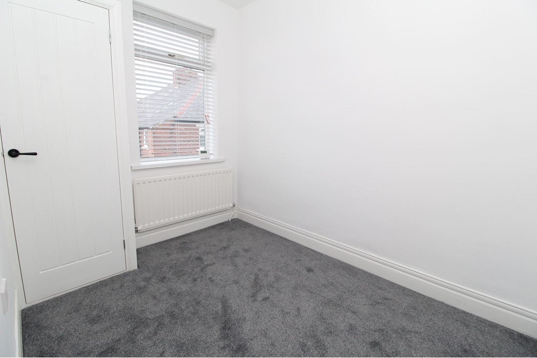 Flat Atkinson Road in Newcastle upon Tyne