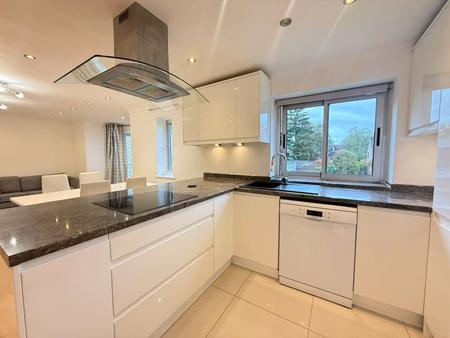 Flat Ridgemont Close in Oxford