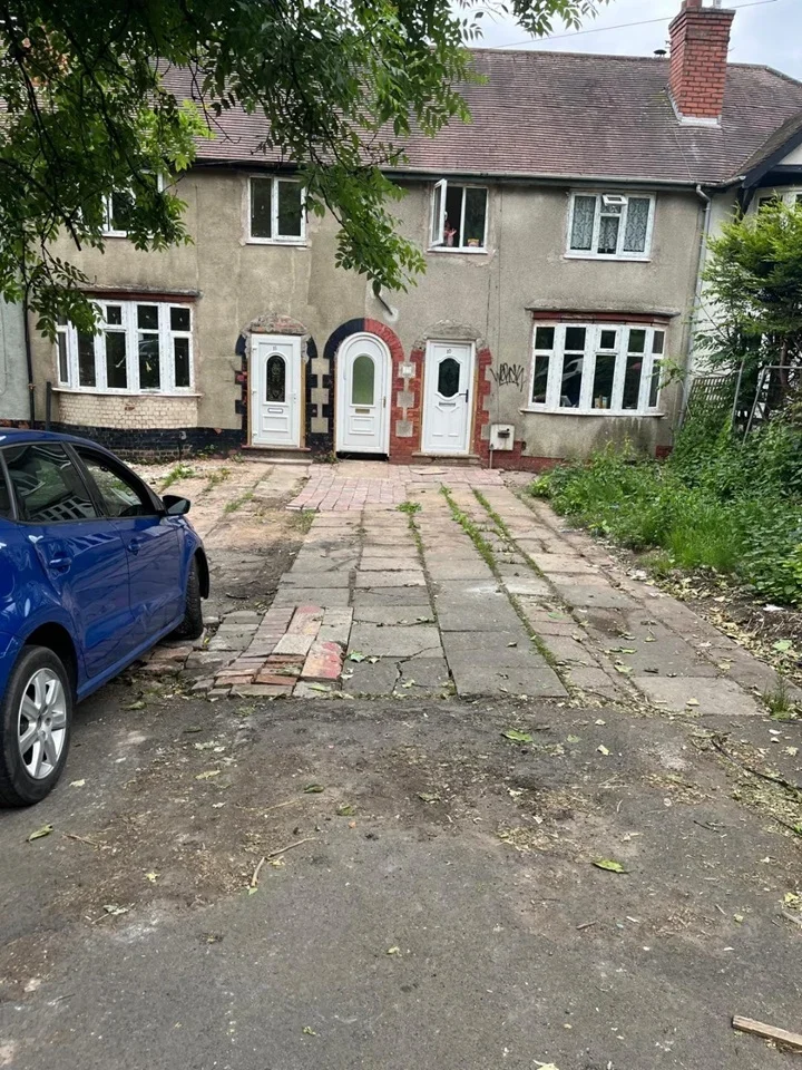 Flat Tipton Road in Dudley