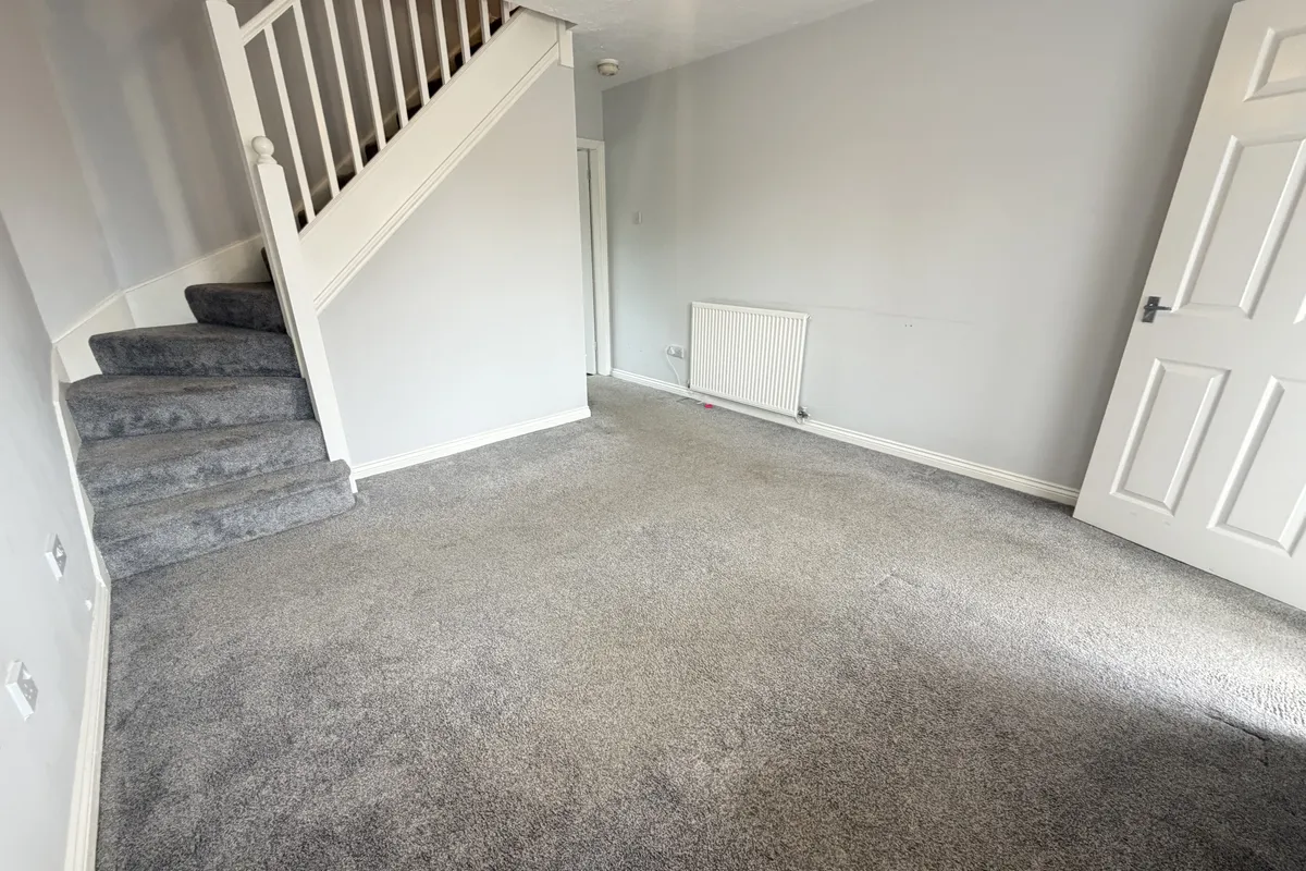 House Thomson Close in Rugby