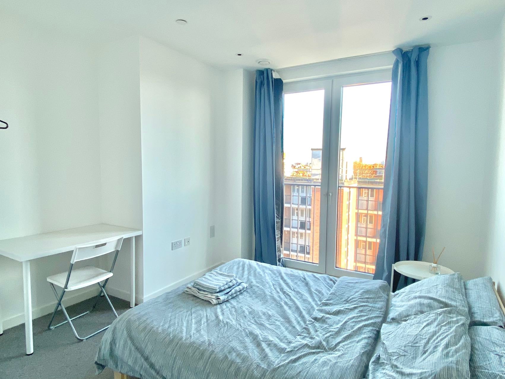 Flat Sidney Street in Greater London