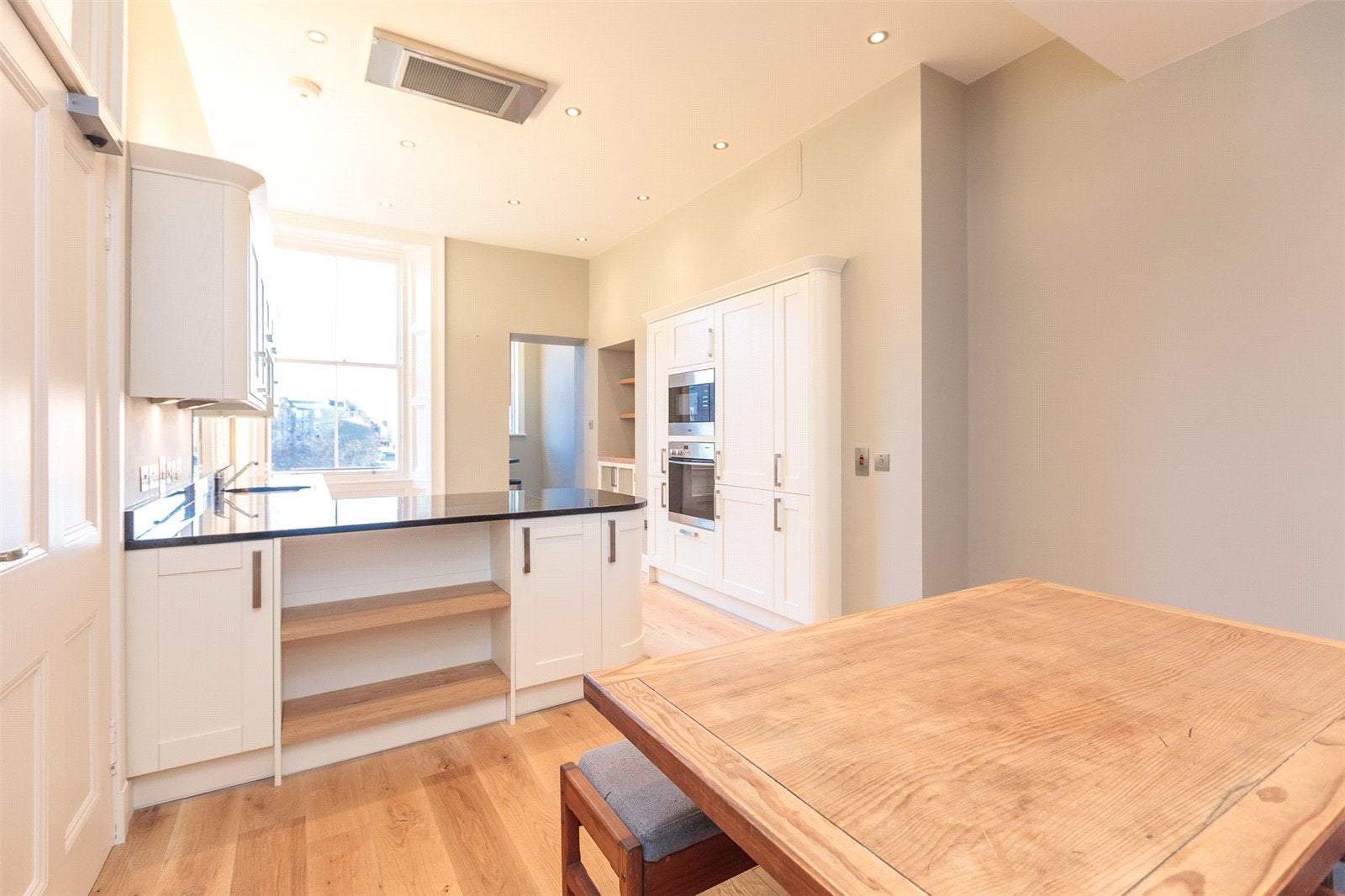 Flat Spottiswoode Street in City of Edinburgh