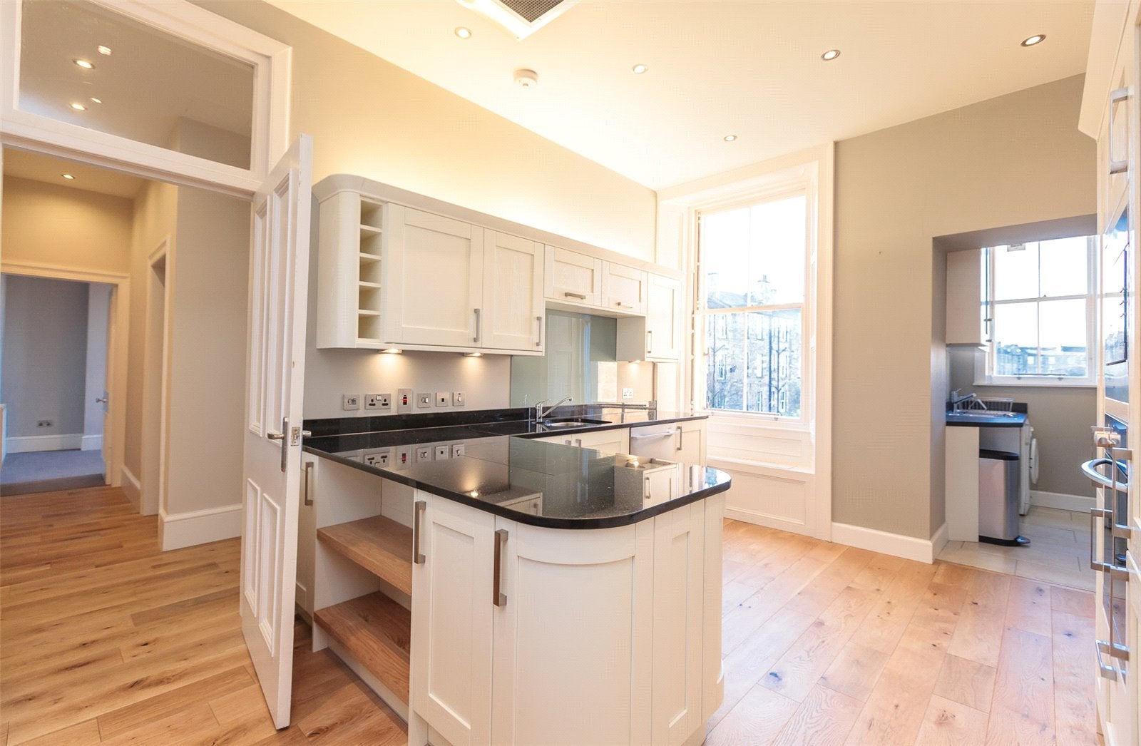 Flat Spottiswoode Street in City of Edinburgh