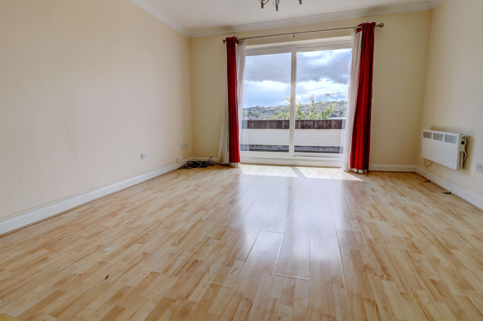 Flat Wyatt Close in High Wycombe