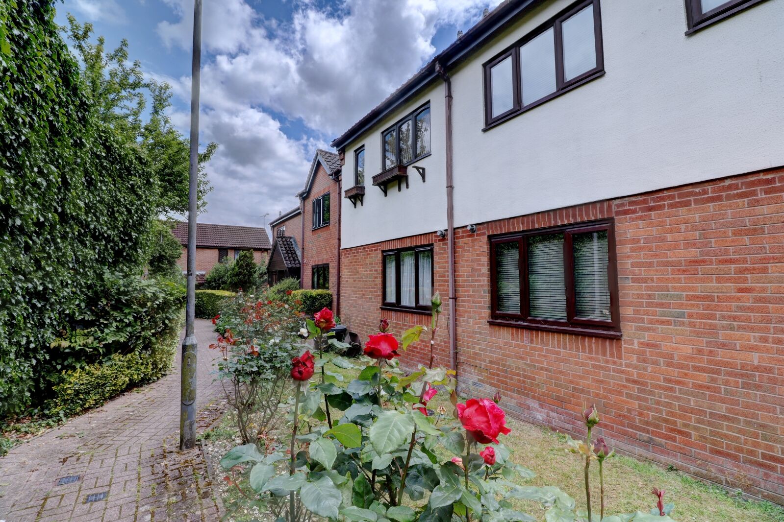 Flat Wyatt Close in High Wycombe