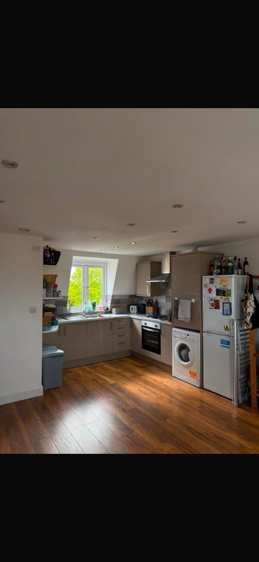 Room Stoke Newington High Street in Greater London