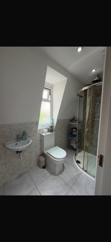 Room Stoke Newington High Street in Greater London