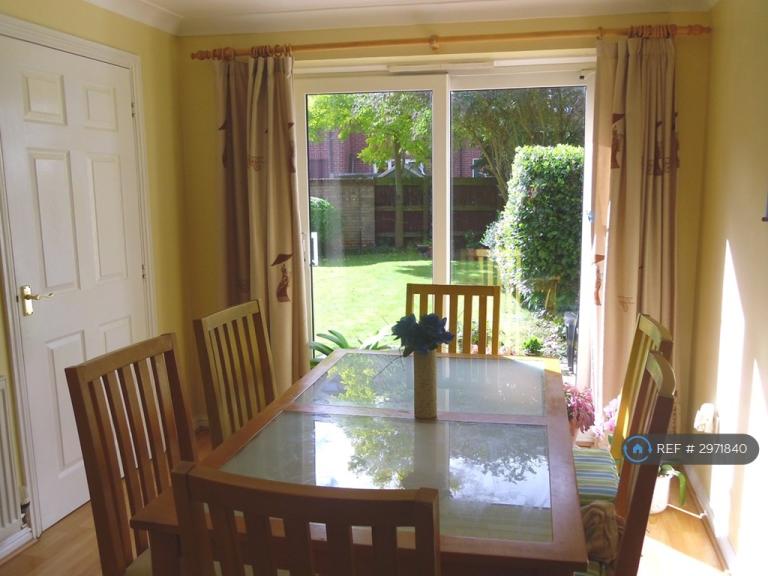 House Ream Close in St. Neots