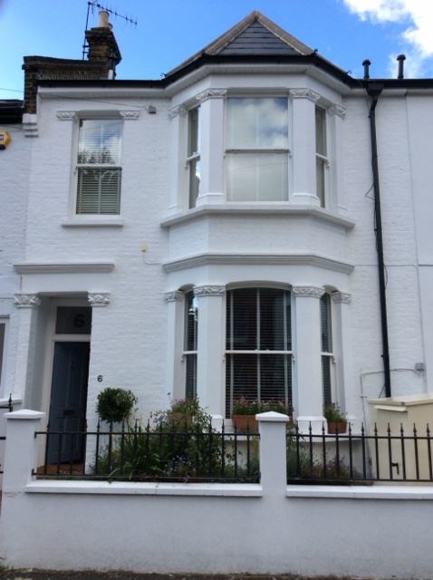 Room Reynolds Road in Greater London