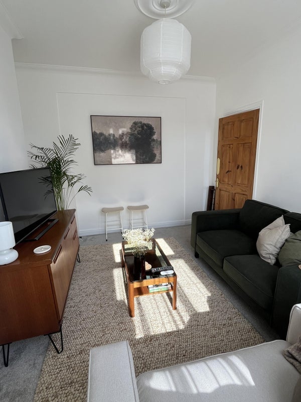 Room Kempton Road in Liverpool