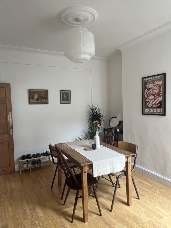 Room Kempton Road in Liverpool