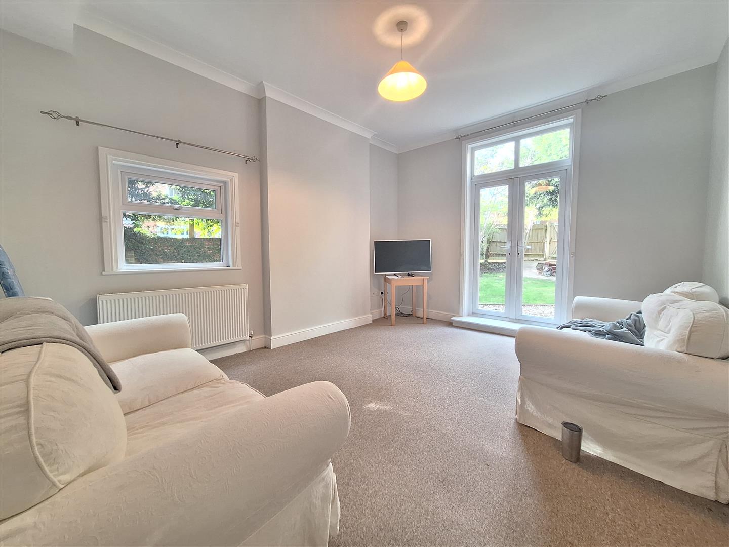Flat Henley Road in Reading
