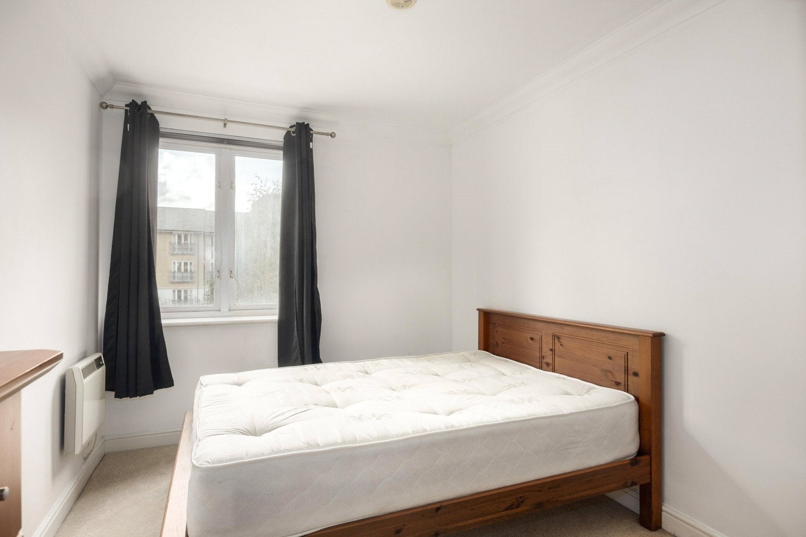 Flat Bridges Court in Greater London
