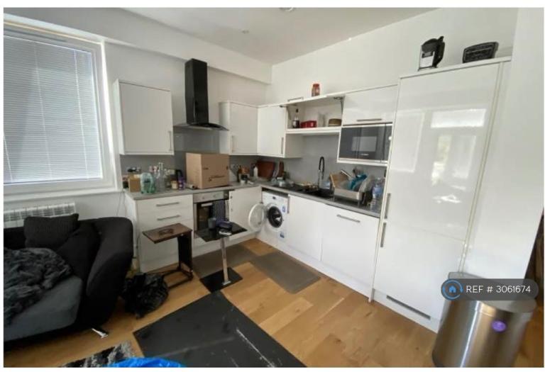 Flat Bartley Way in Hart