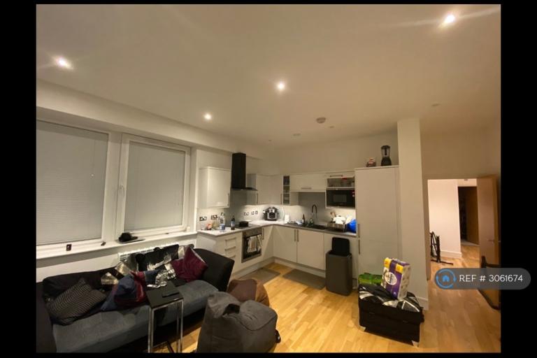 Flat Bartley Way in Hart