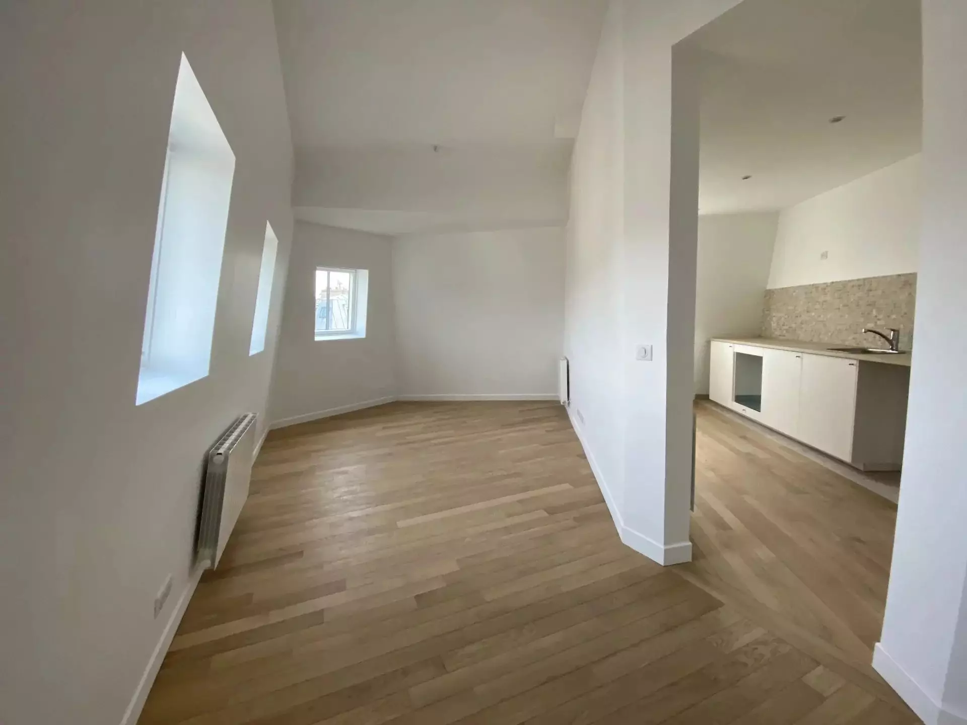 Flat Rue Drouot in Paris