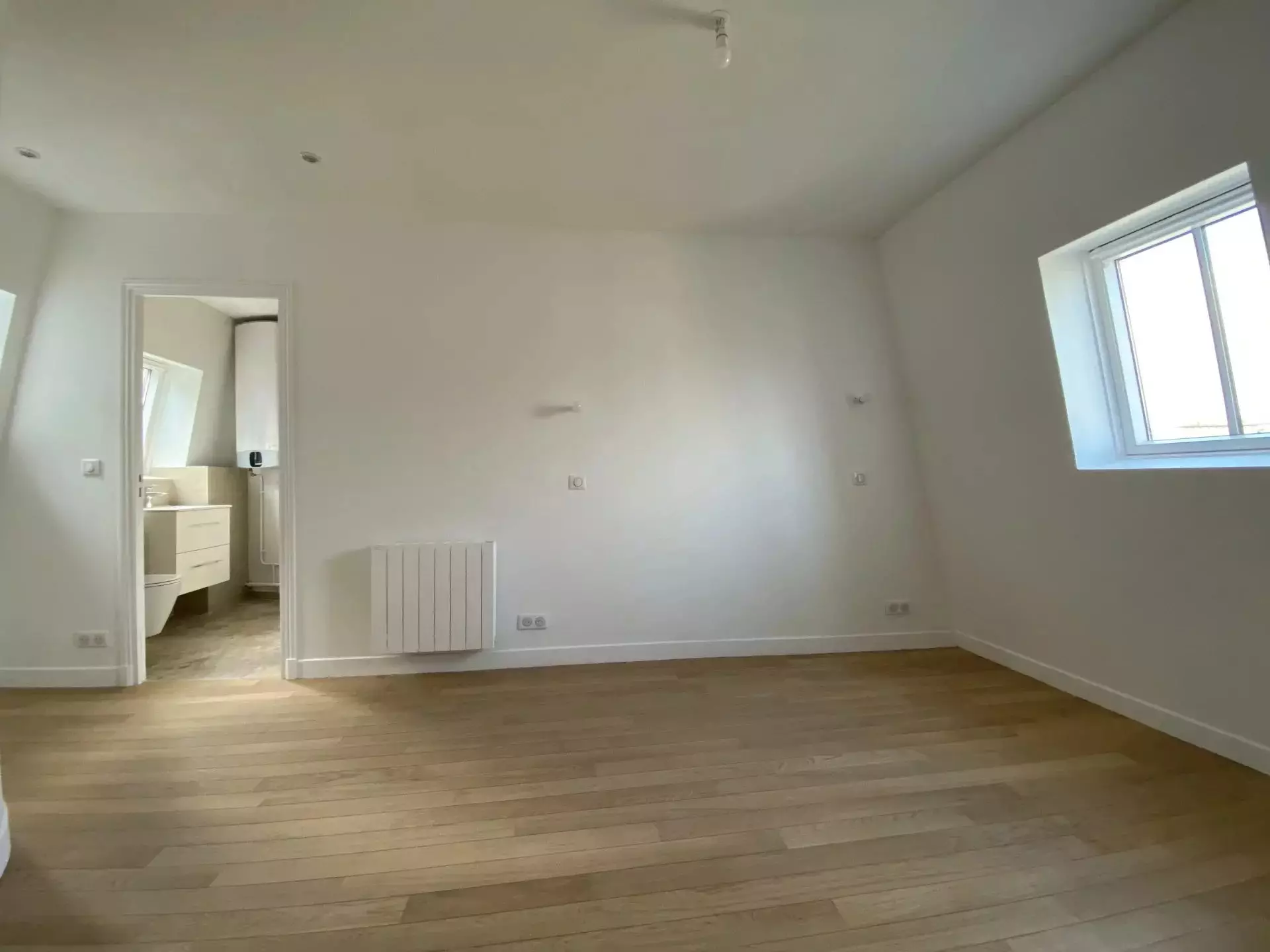 Flat Rue Drouot in Paris