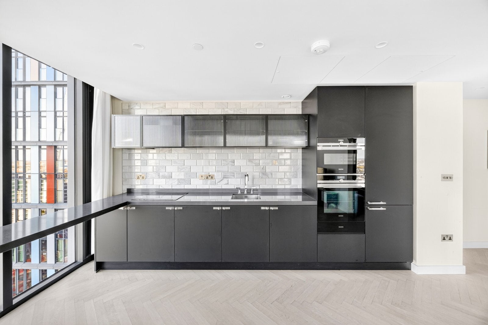 Flat Earl Street in Greater London