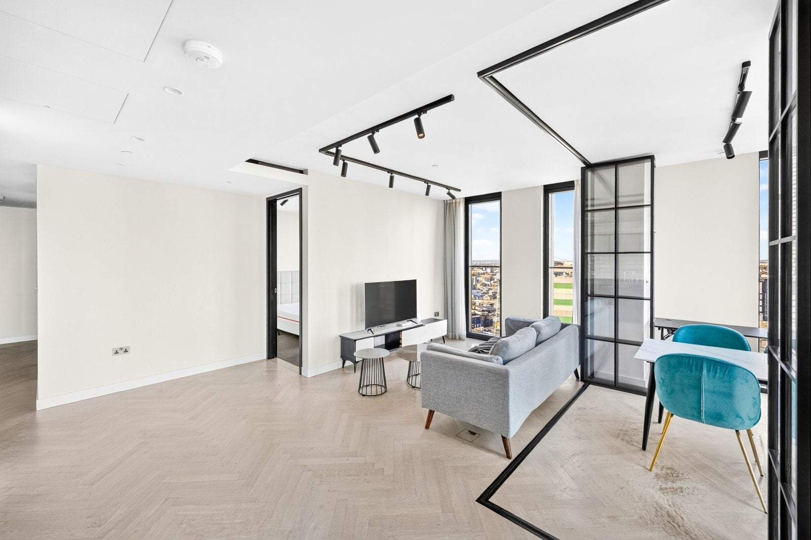 Flat Earl Street in Greater London