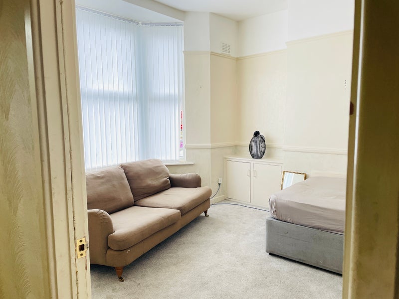Room Oakfield in Liverpool