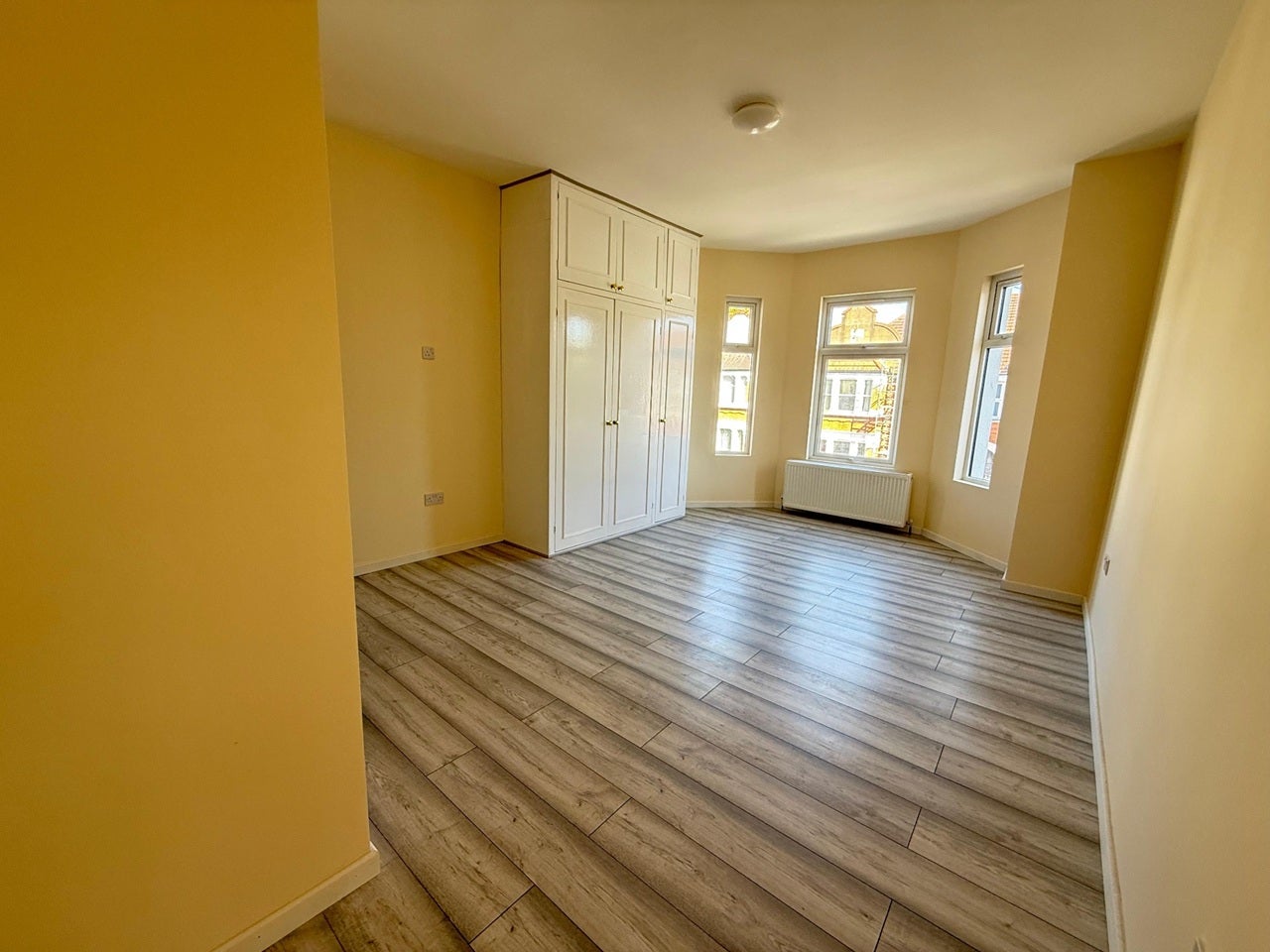 Room Hindes Road in Greater London