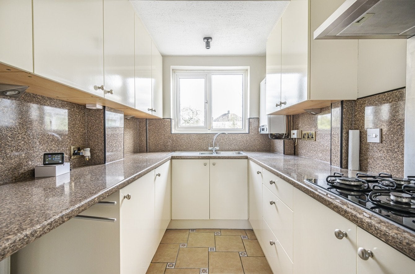 House Wickham Avenue in Greater London
