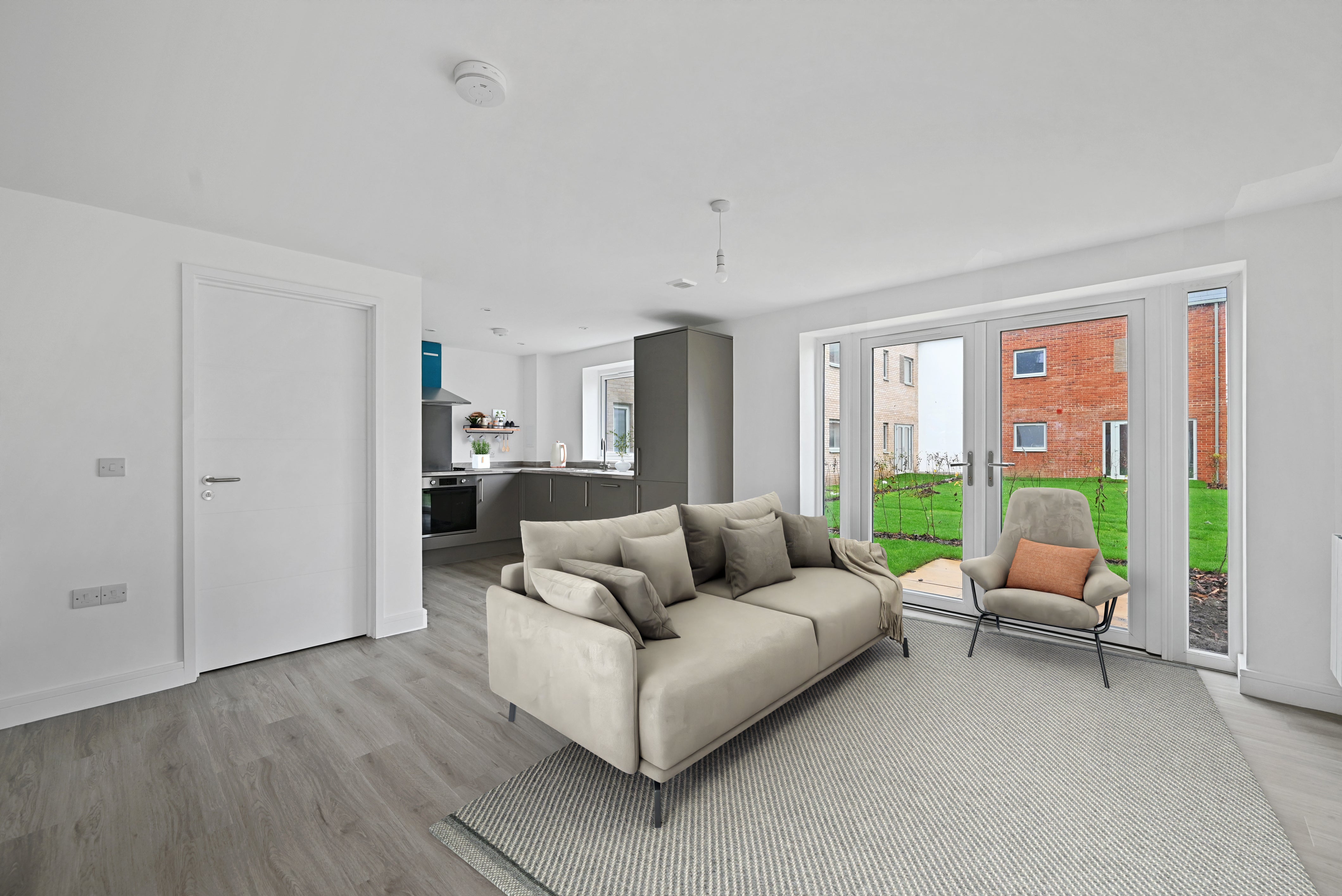 Flat Flamborough Close in Peterborough
