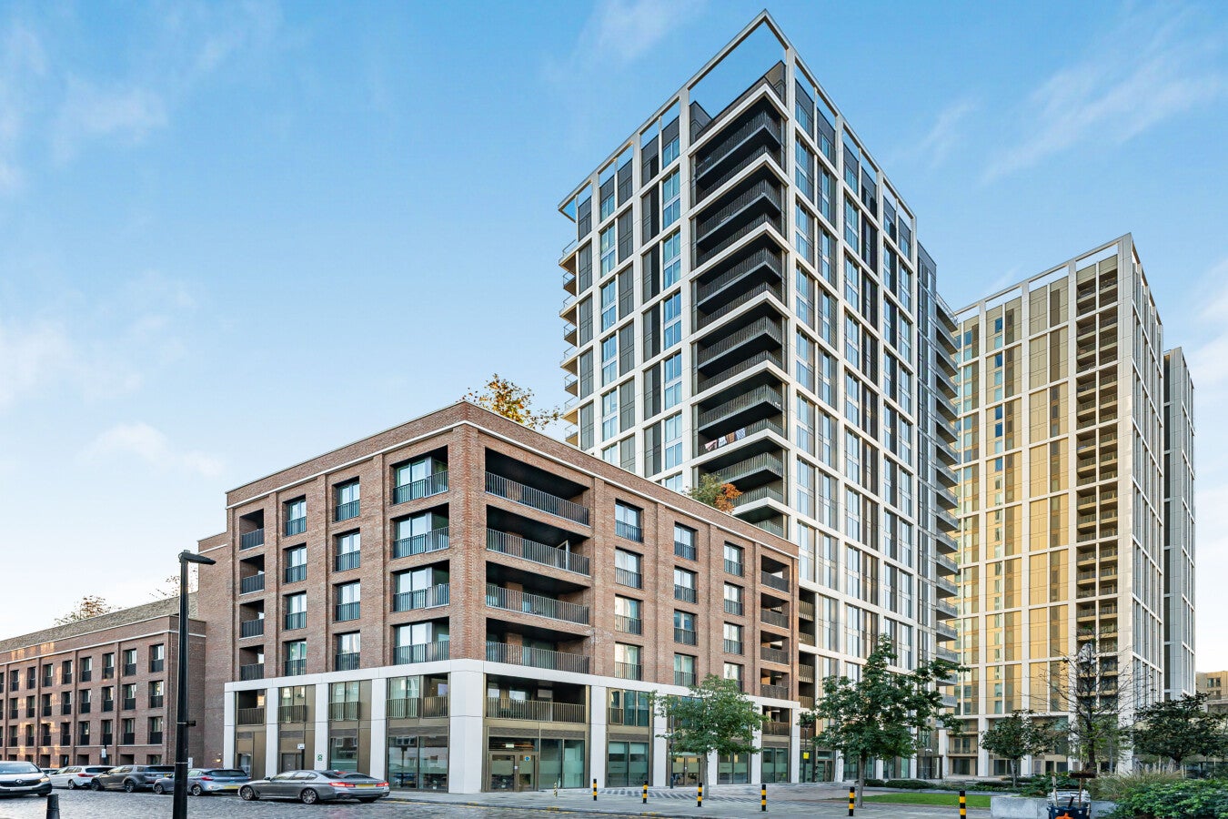 Flat Raven Row in Greater London