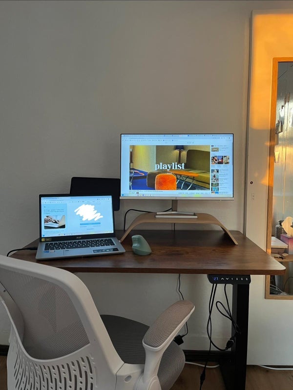 Room Kentish Town Road in Greater London