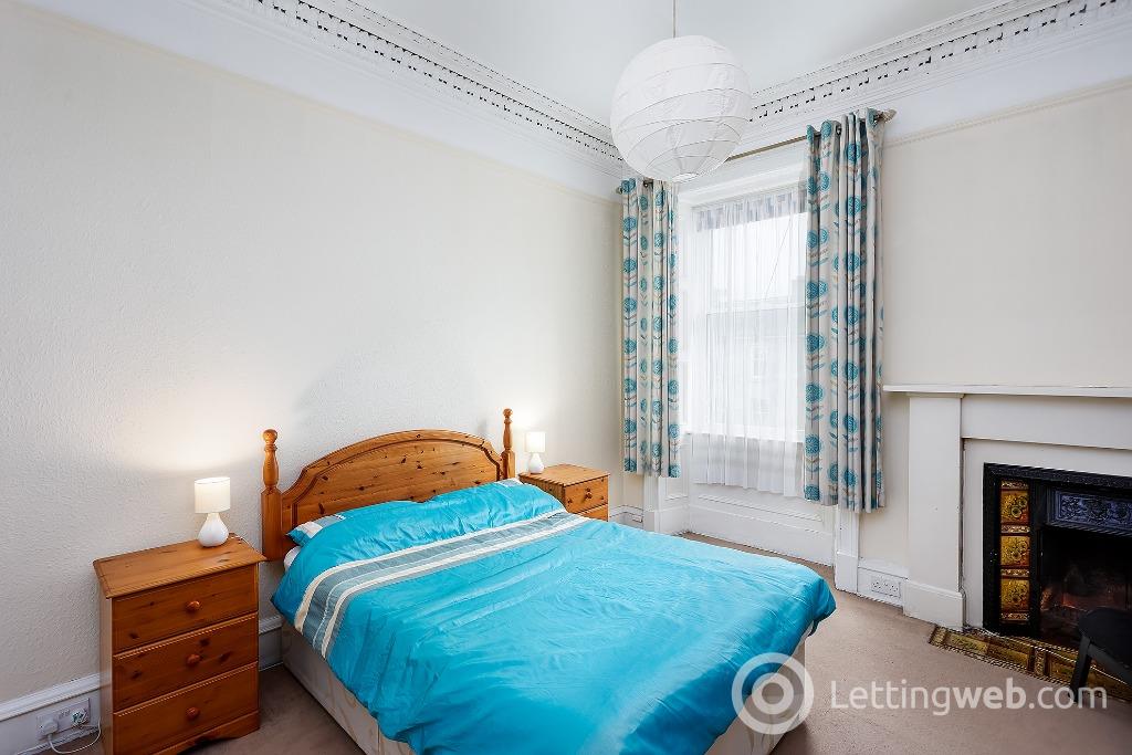 Flat Leith Walk in City of Edinburgh