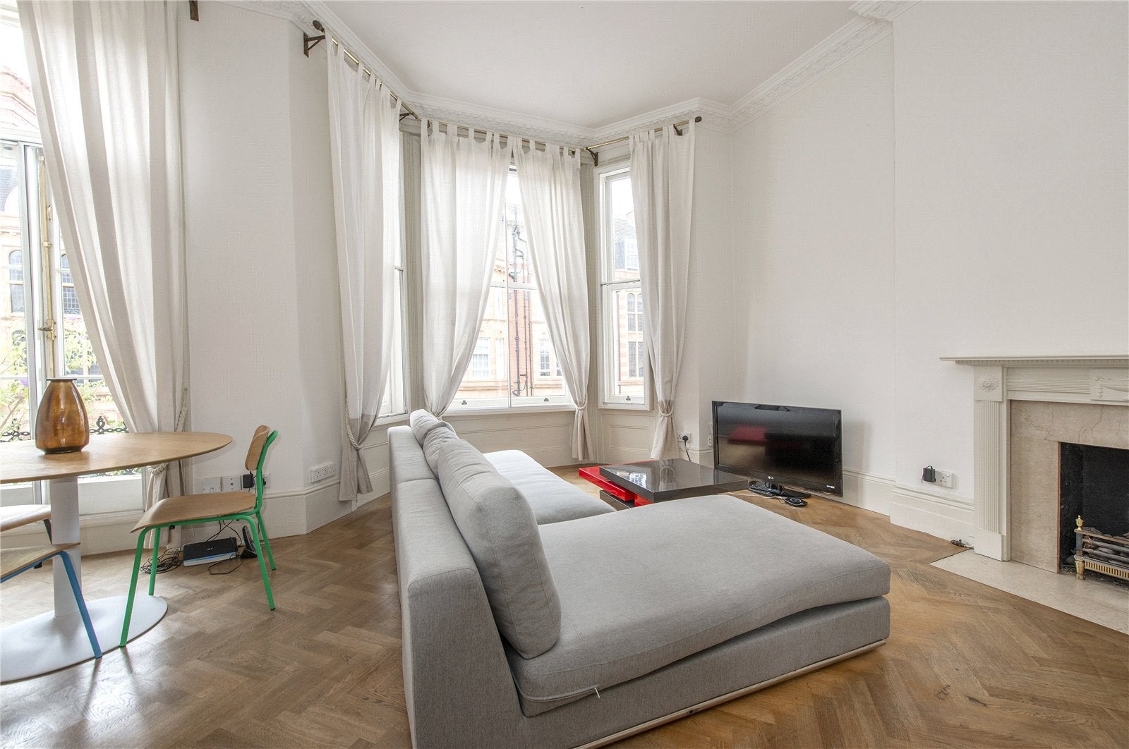 Flat Cromwell Crescent in Greater London