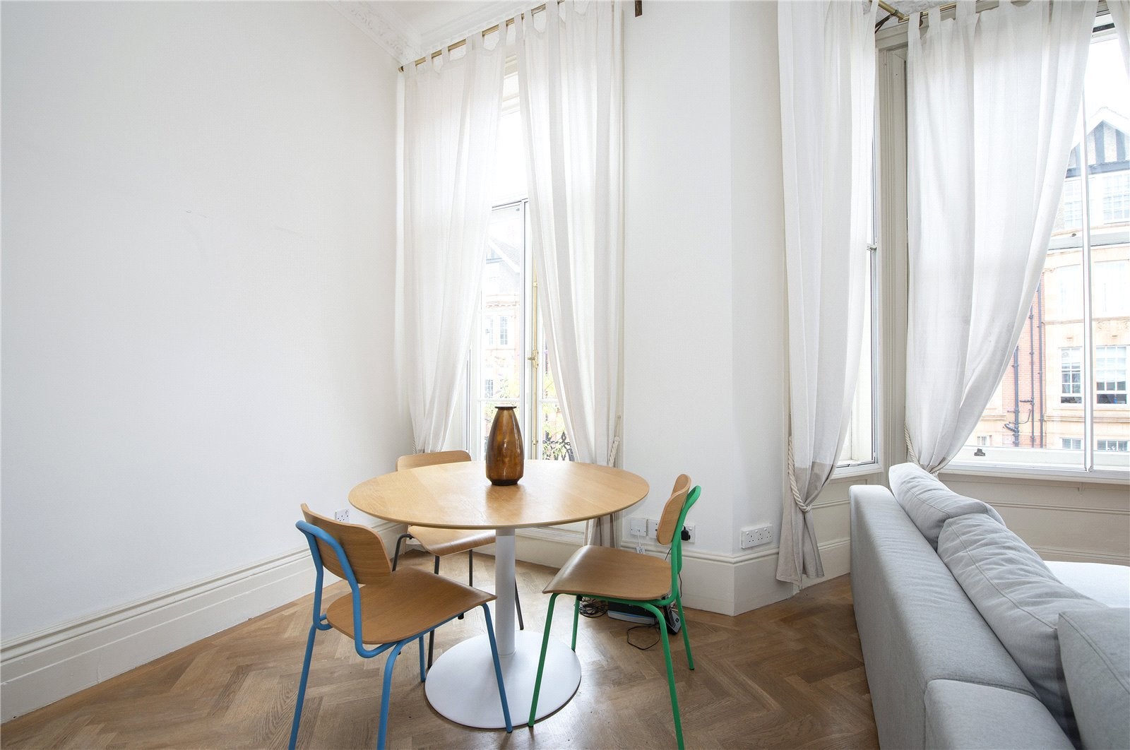 Flat Cromwell Crescent in Greater London