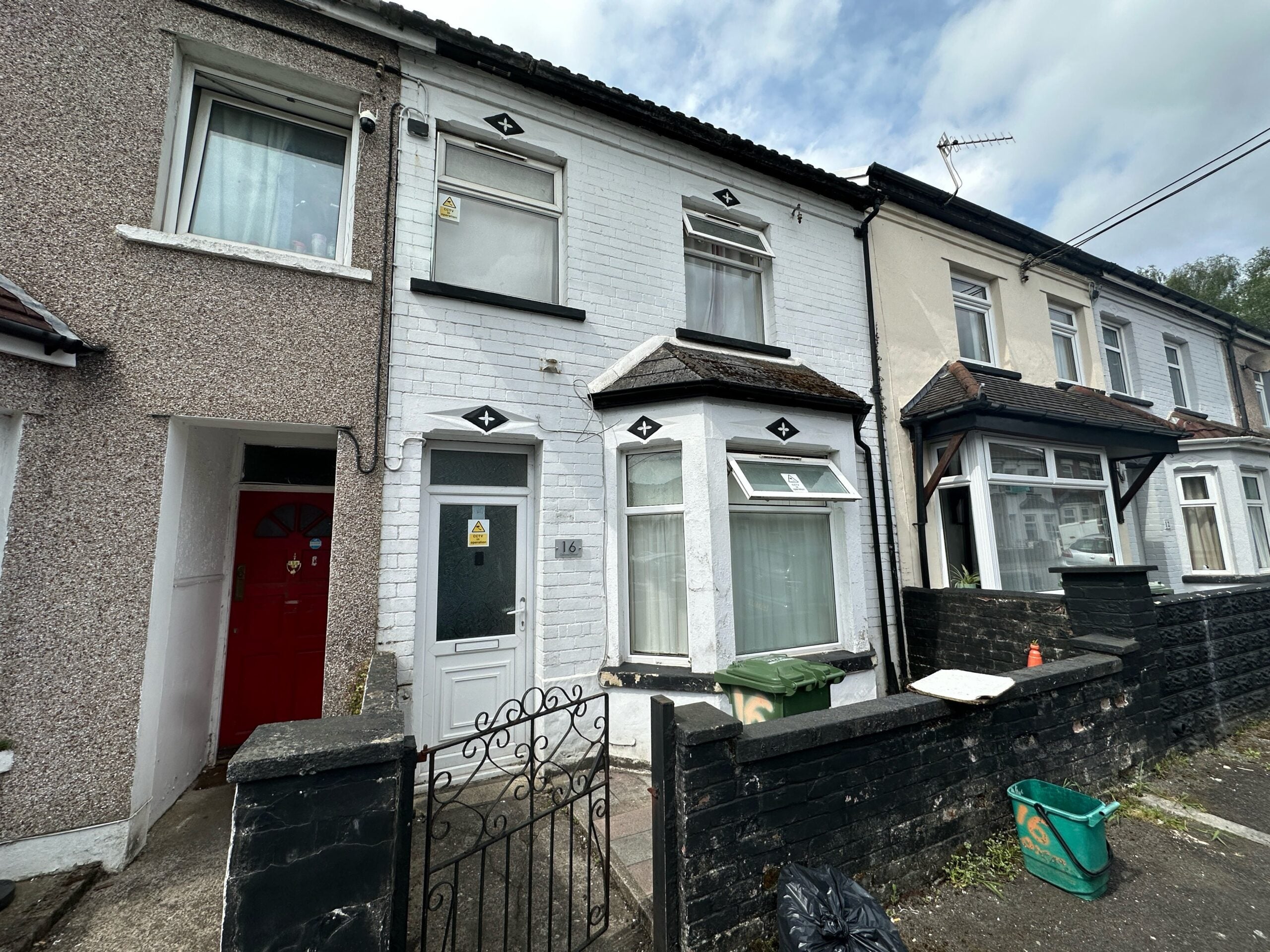 House Oxford Street in Pontypridd