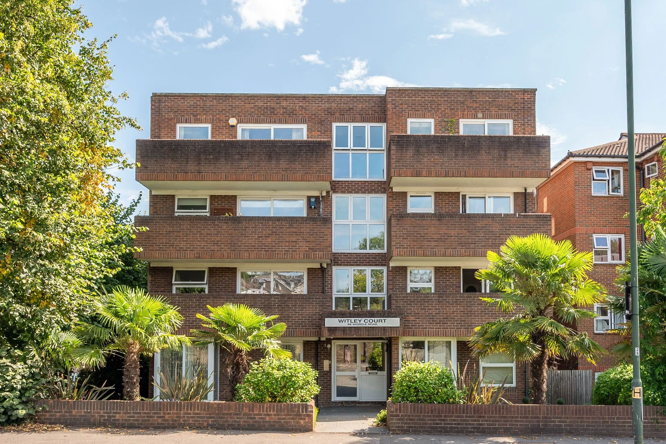 Flat Worple Road in Greater London