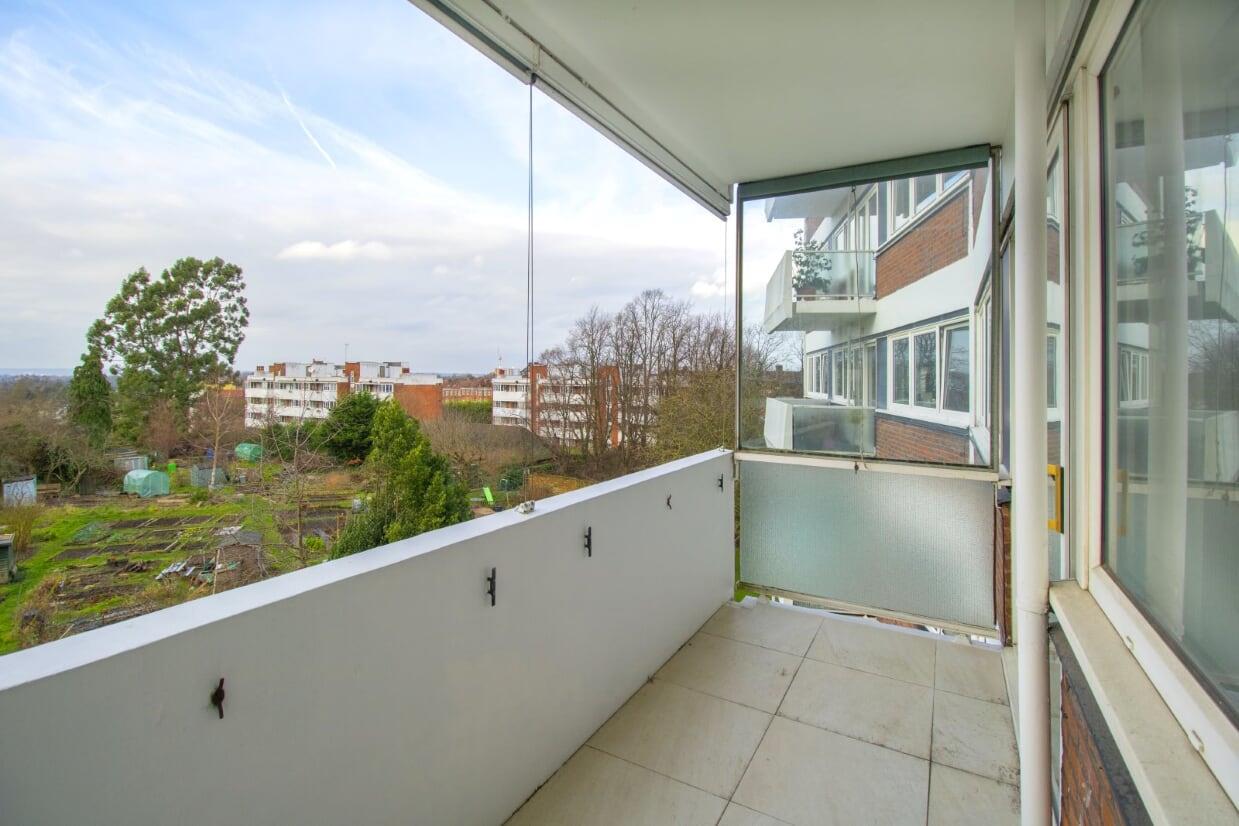 Flat Sheldon Avenue in Greater London