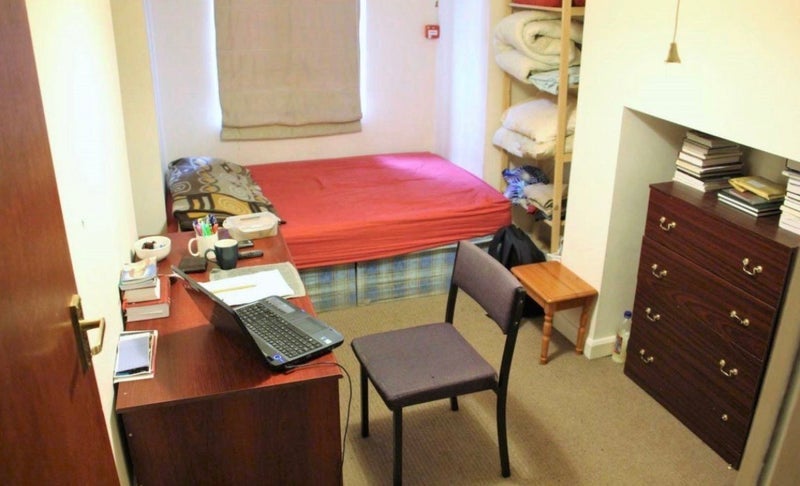 Room Back Lucas Street in Leeds