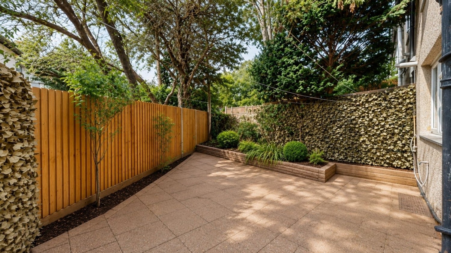 House Berry Way in Greater London