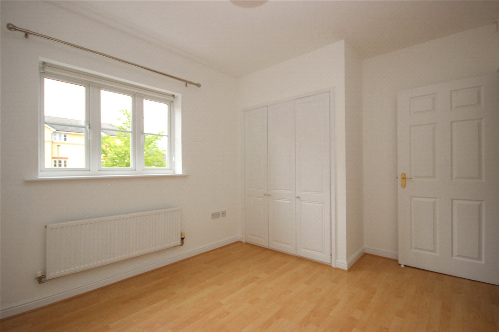 Flat Shepherds Walk in Bradley Stoke