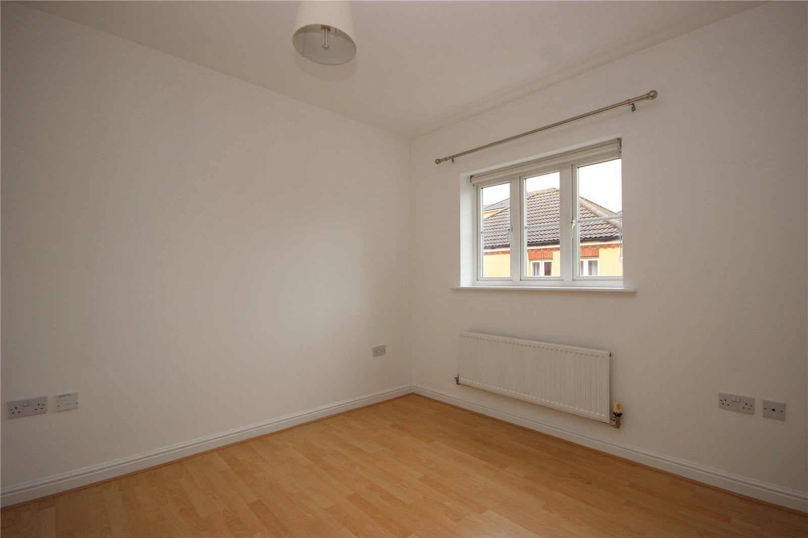 Flat Shepherds Walk in Bradley Stoke