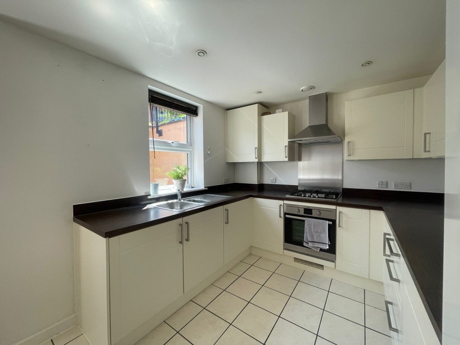 Flat Croydon Road in Caterham