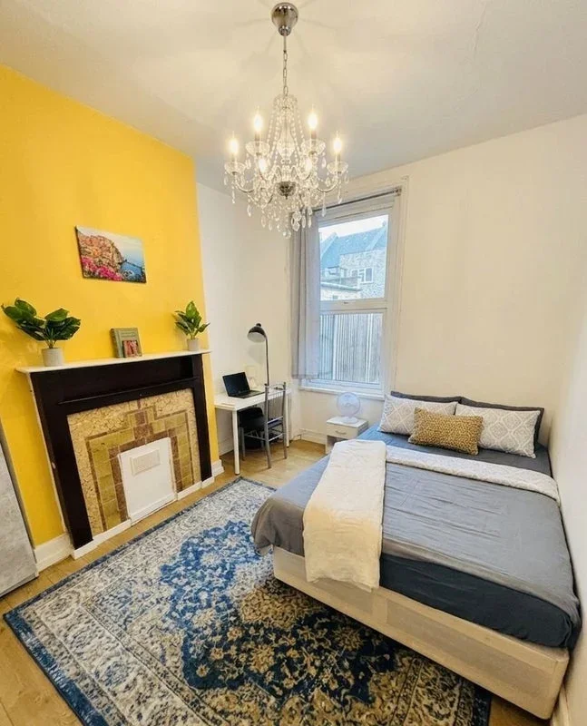Room Claremont Road in Greater London