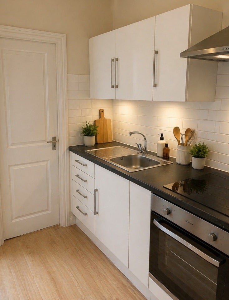 Flat Kingsland High Street in Greater London