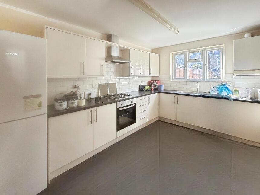 House Third Avenue in Greater London