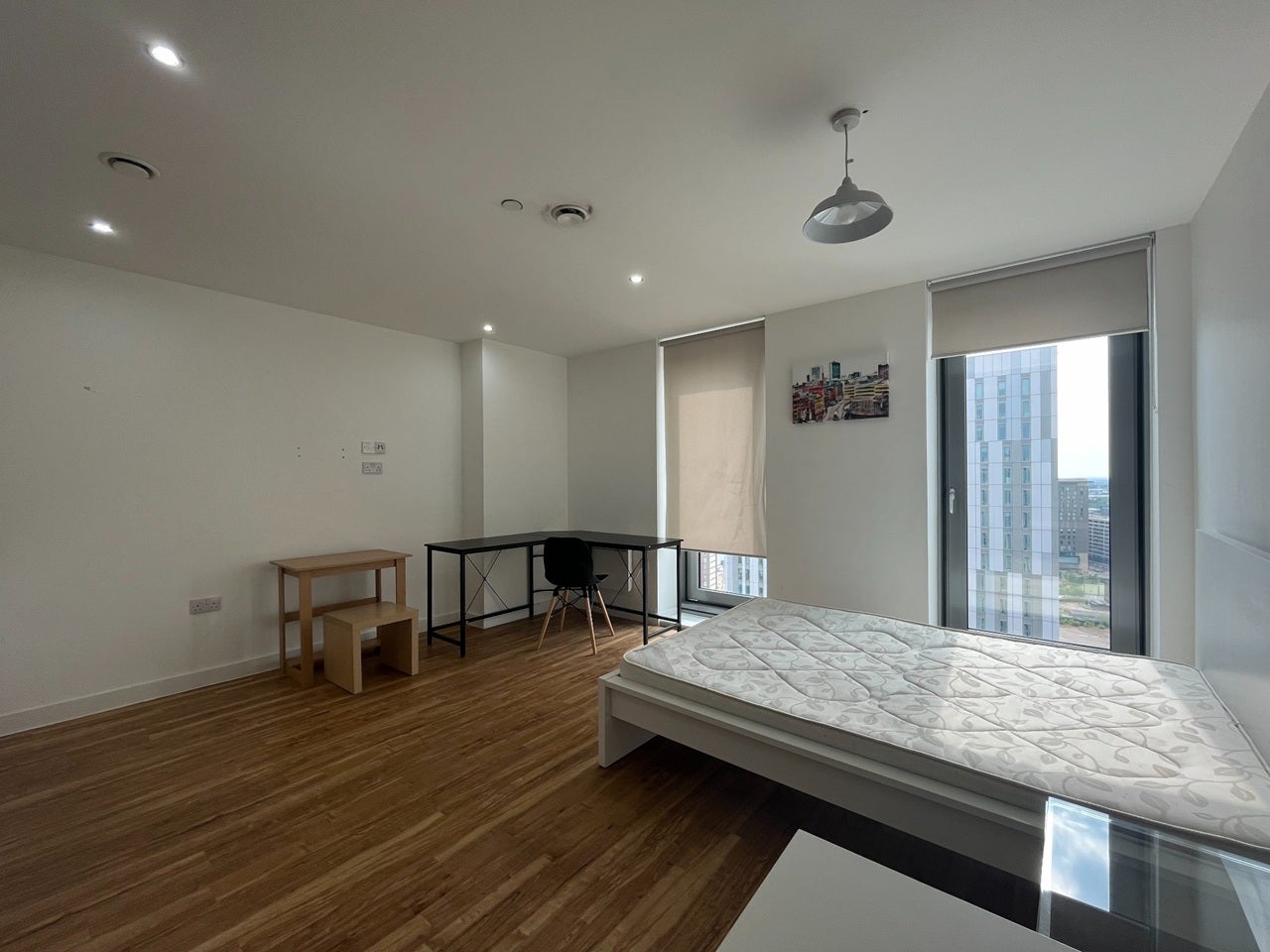 Flat Michigan Avenue in Salford