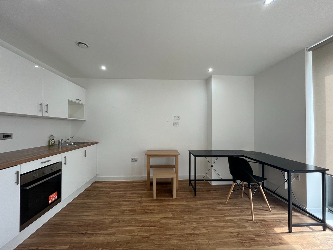 Flat Michigan Avenue in Salford