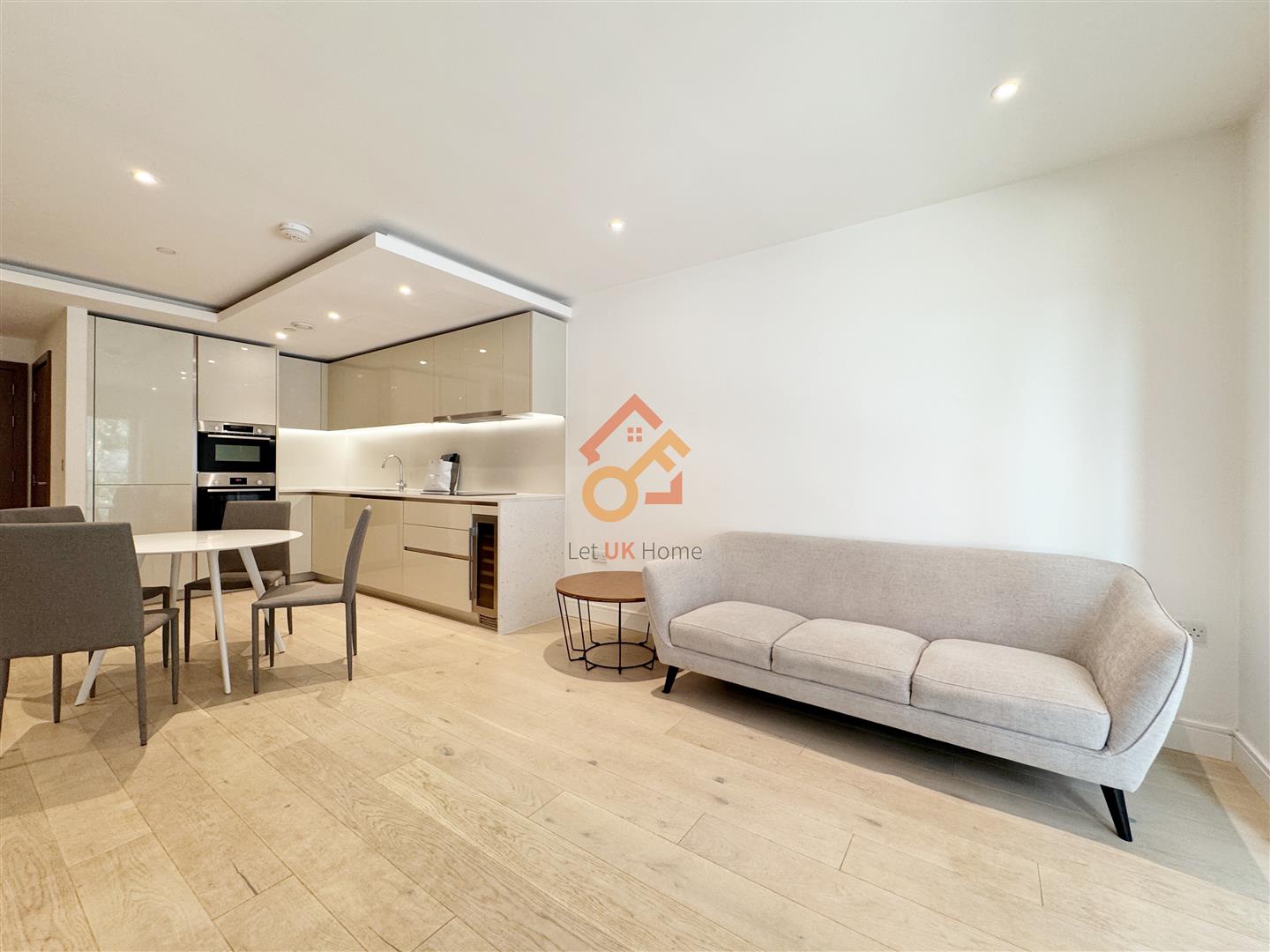 Flat Tierney Road in London