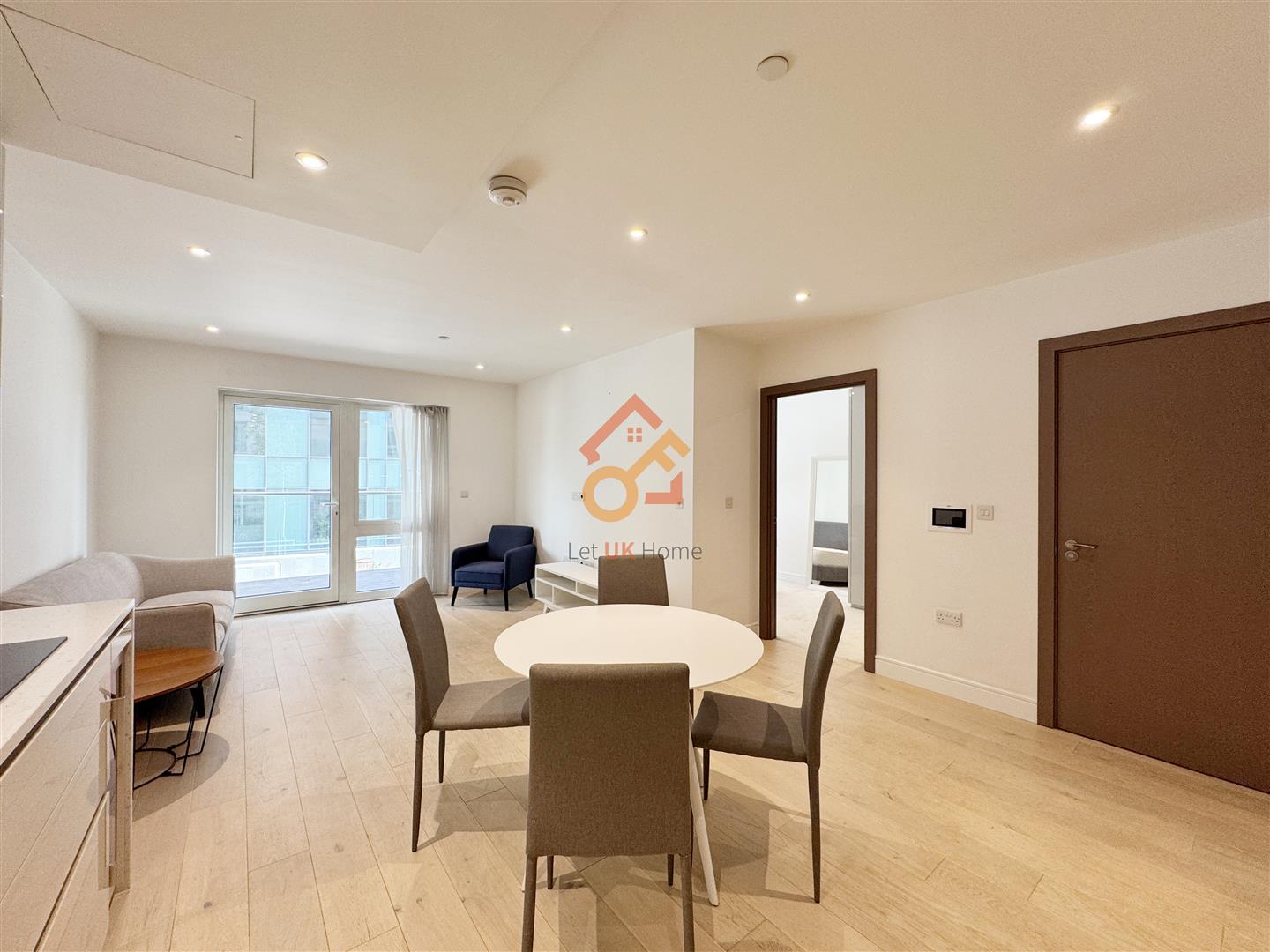 Flat Tierney Road in London