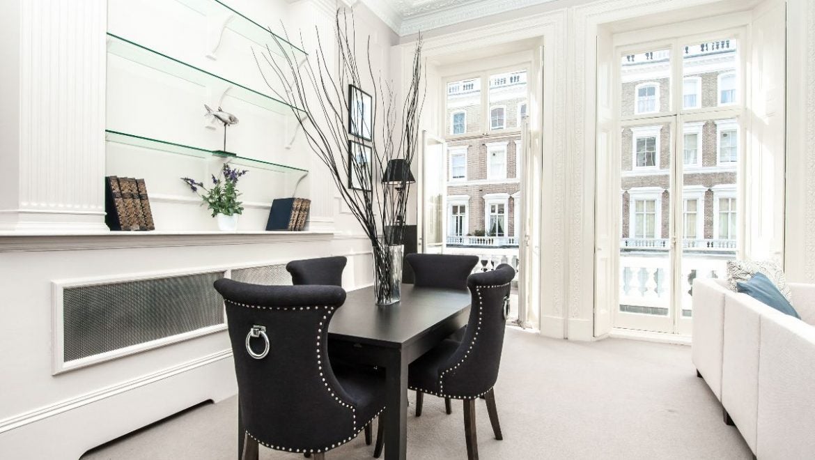 Flat Onslow Gardens in Greater London