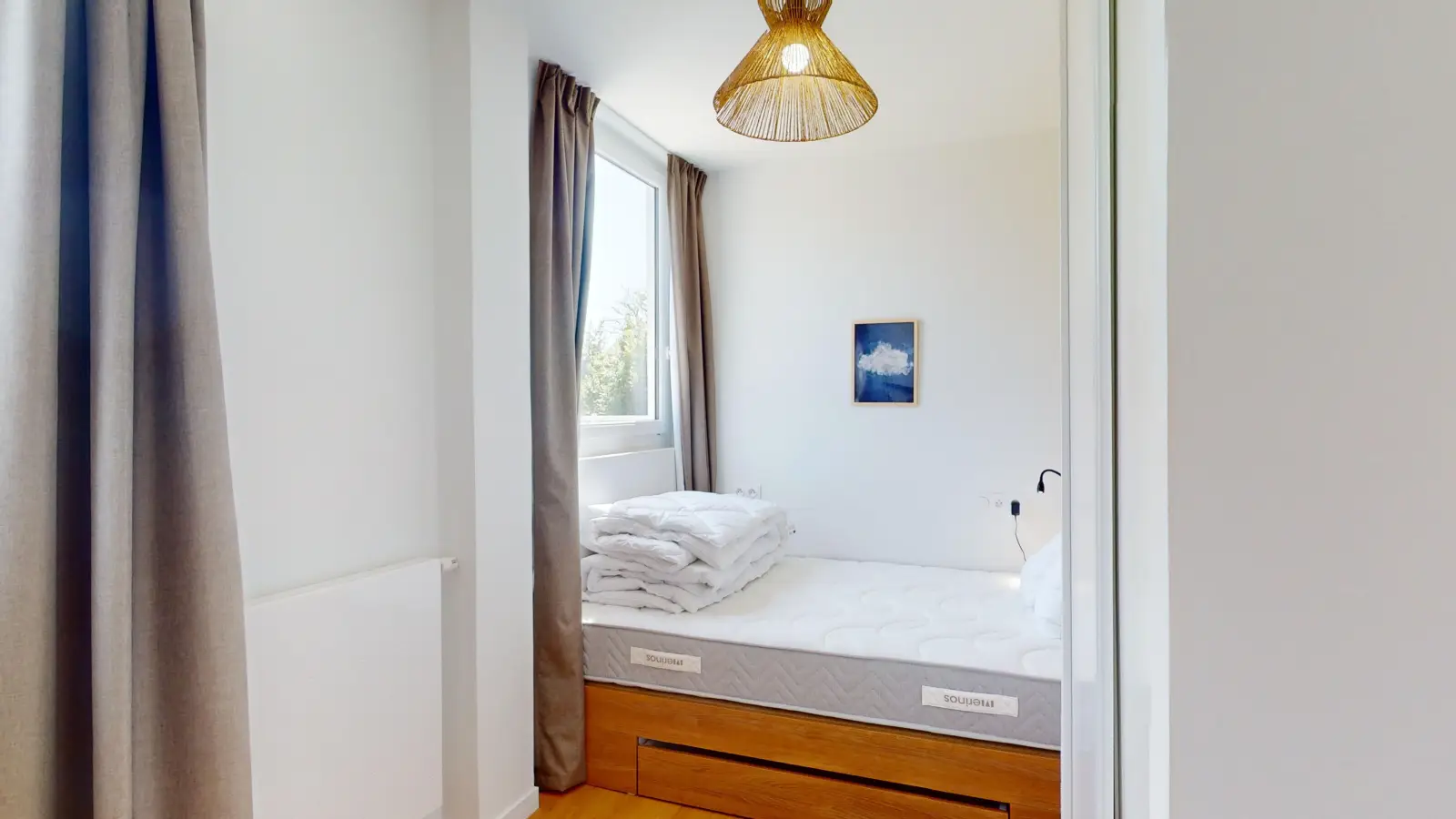 Room Rue de la Liberté in Suresnes