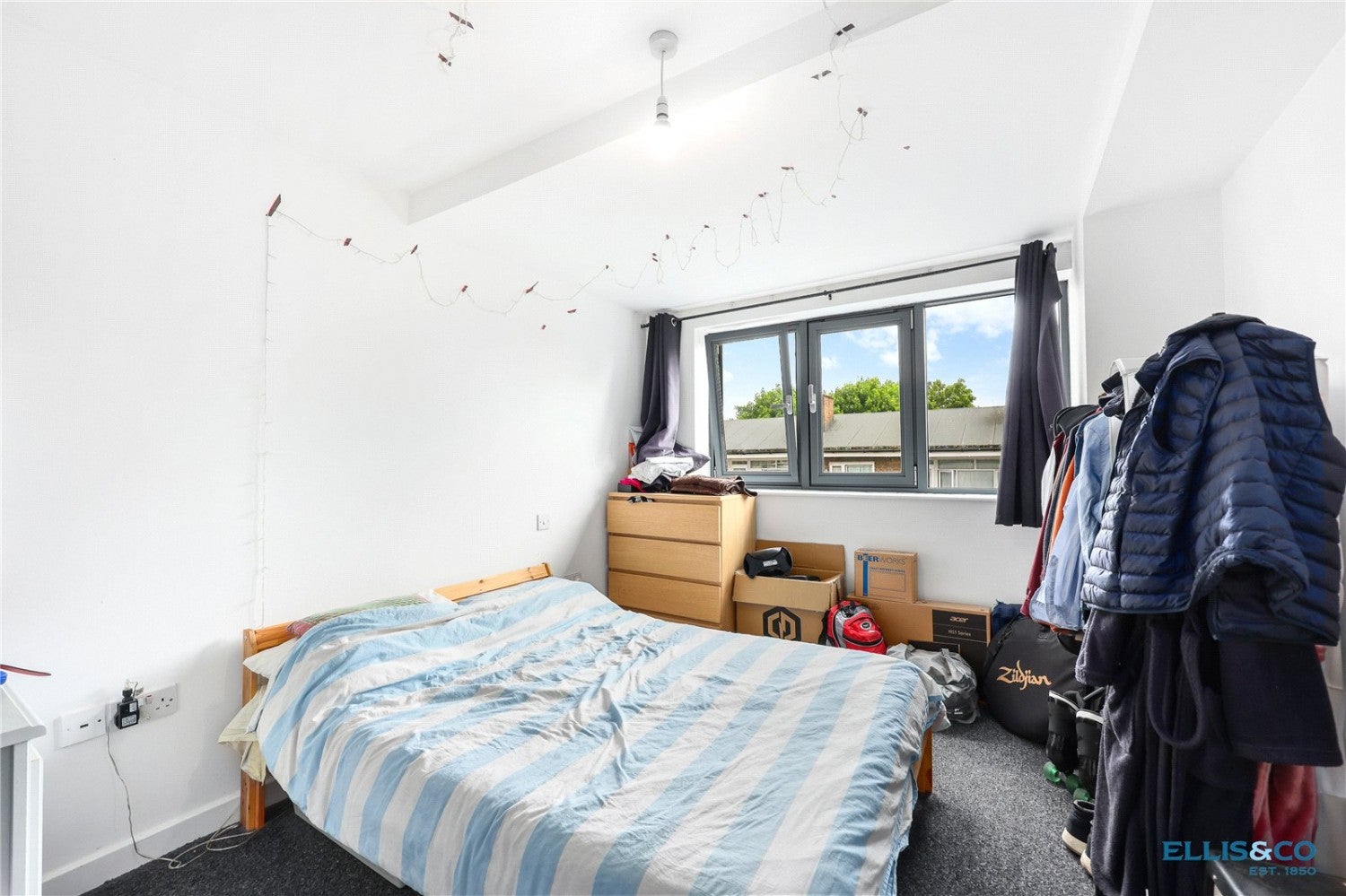 Flat Louisa Street in Greater London